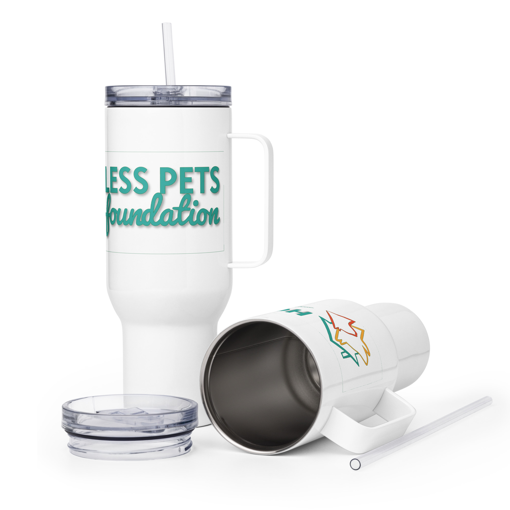Travel mug with a handle